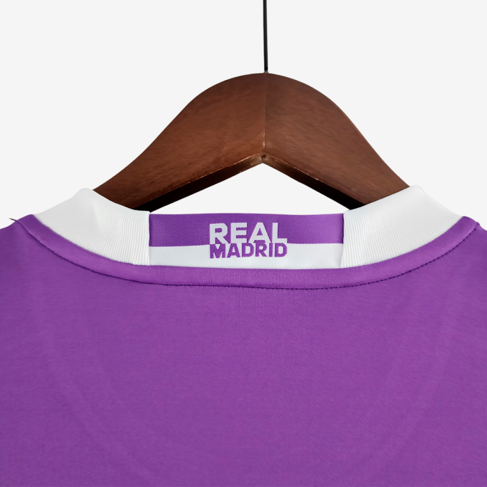 Real Madrid 2016/17 Away Jersey – Retro Version - Image 7