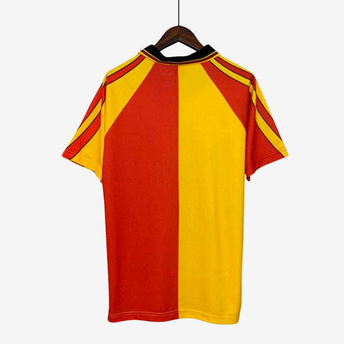 Galatasaray 1998/99 Home Jersey - Retro Version - Image 8