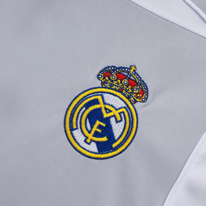 Real Madrid 2025/26 Kit Training - Image 6