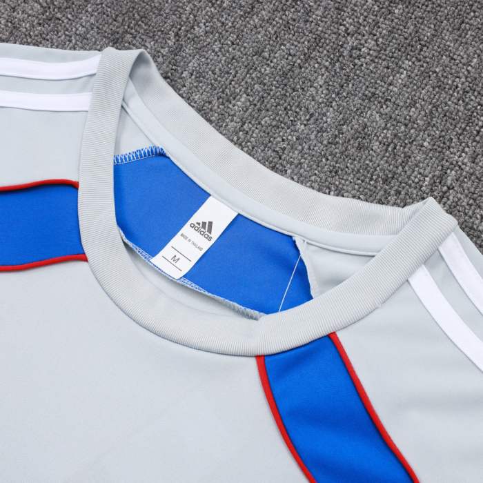 Bayern Munich 2025/26 Kit Training - Image 6