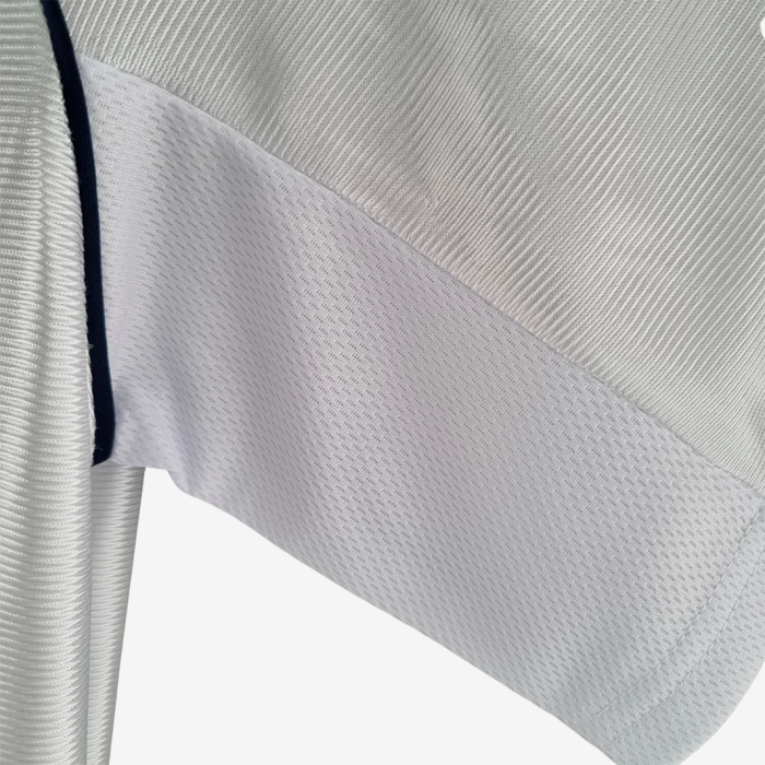 Real Madrid 2000/01 Home Jersey – Retro Version - Image 6