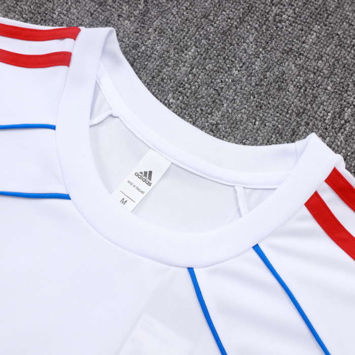 Bayern Munich 2025/26 Kit Training - Image 6