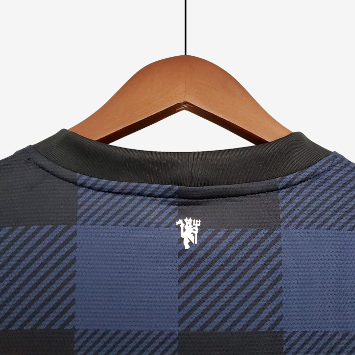 Manchester United 2013/14 Third Jersey – Retro Version - Image 7