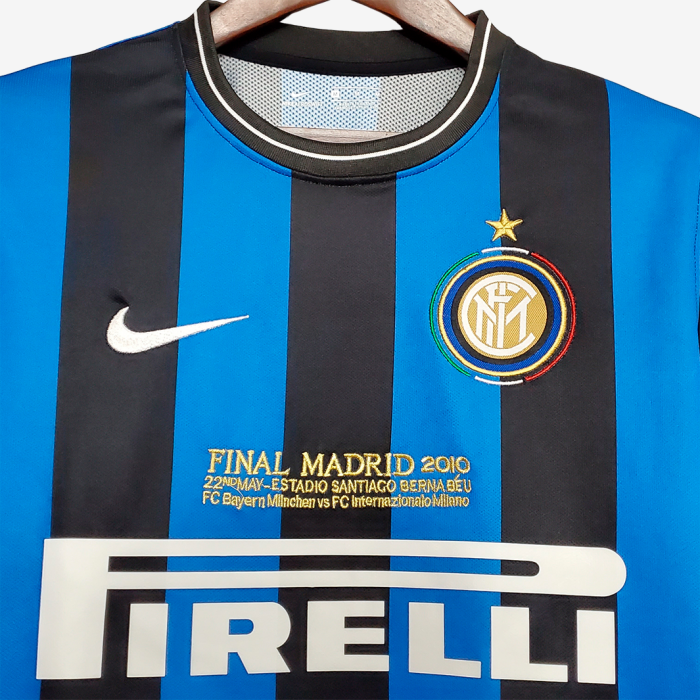 Inter Milan 2010/11 Home Jersey - Retro Version - Image 9