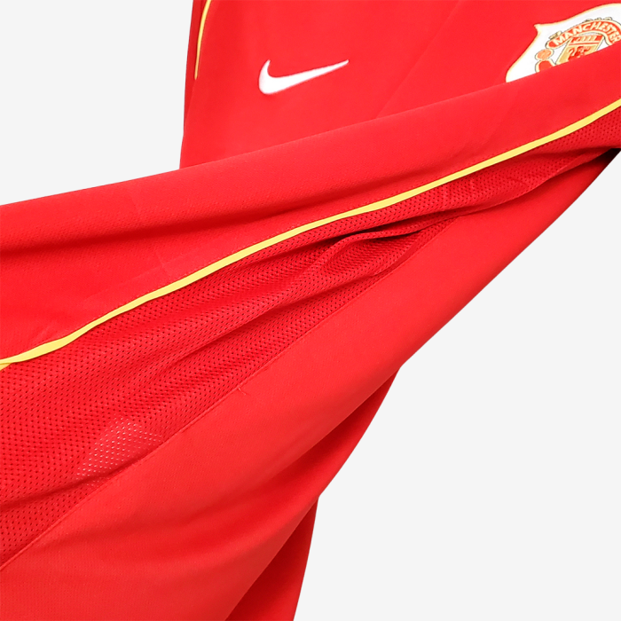 Manchester United 2006/07 Home Jersey Long Sleeve - Retro Version - Image 9