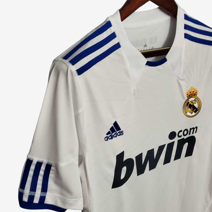 Real Madrid 2010/11 Home Jersey - Retro Version - Image 9