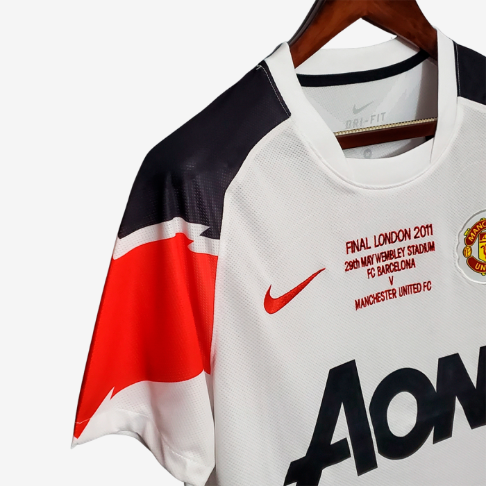 Manchester United 2010/11 Away Jersey UCL - Retro Version - Image 4