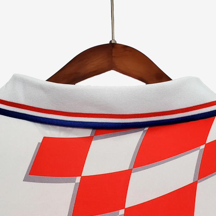 Croatia 1998 Away Jersey - Retro Version - Image 4