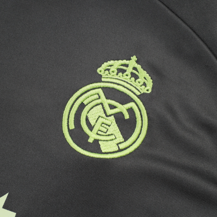 Real Madrid 2025/26 Tracksuit - Image 7