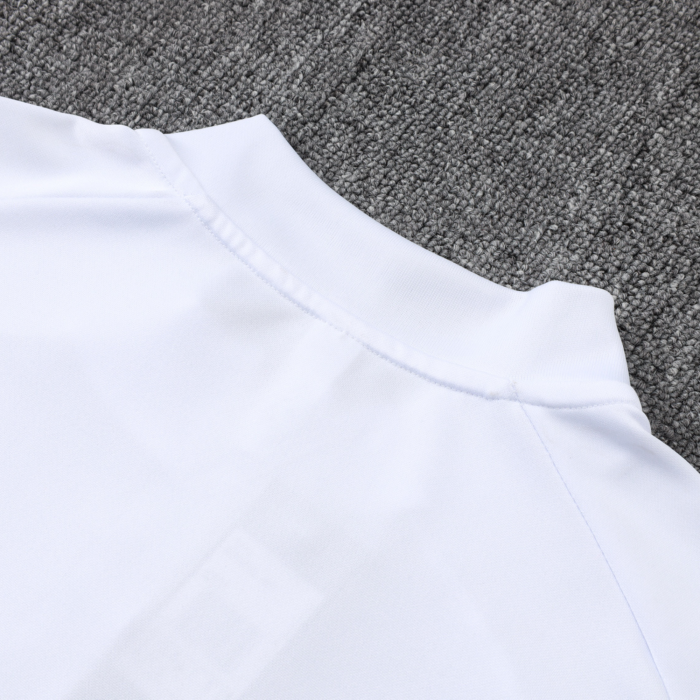 Manchester United 2025/26 Tracksuit - Image 3