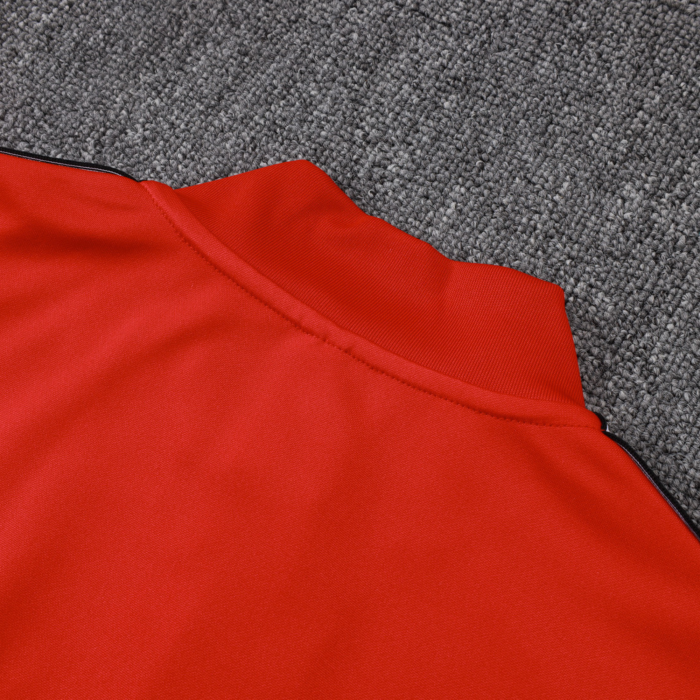 Manchester United 2025/26 Tracksuit - Image 7