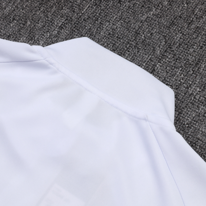 Juventus 2025/26 Tracksuit - Image 7