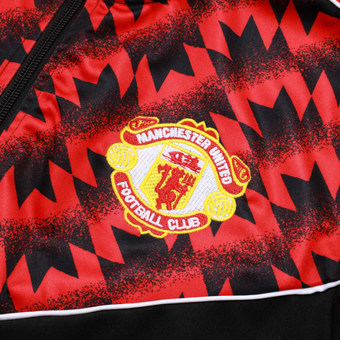 Manchester United 2025/26 Tracksuit - Image 7