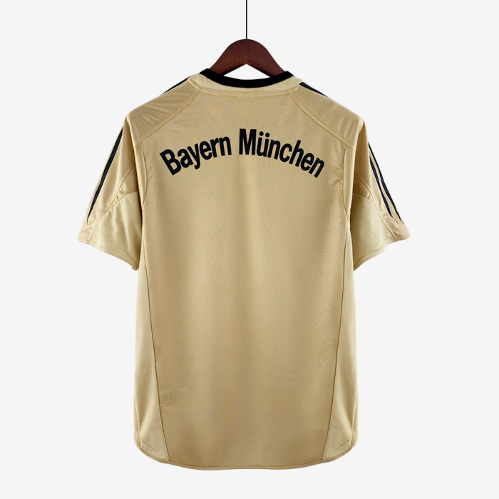 Bayern Munich 2004/05 Away Jersey – Retro Version - Image 8