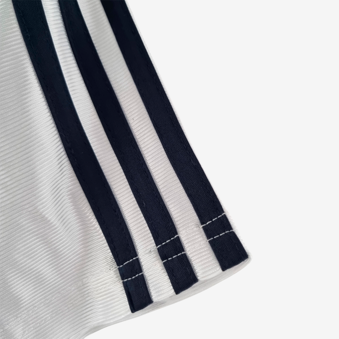 Real Madrid 2000/01 Home Jersey – Retro Version - Image 7