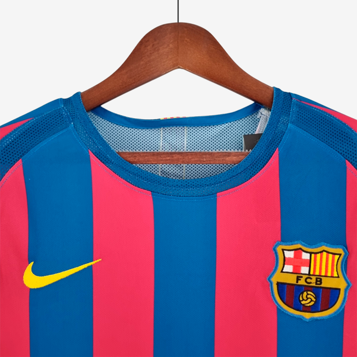 Barcelona 2005/06 Home Jersey Long Sleeve – Retro Version - Image 8