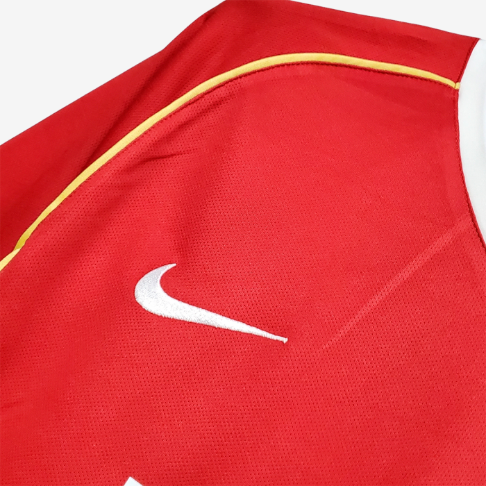 Manchester United 2006/07 Home Jersey - Retro Version - Image 10