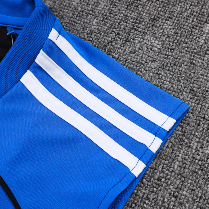 Manchester United 2025/26 Kit Training - Image 8