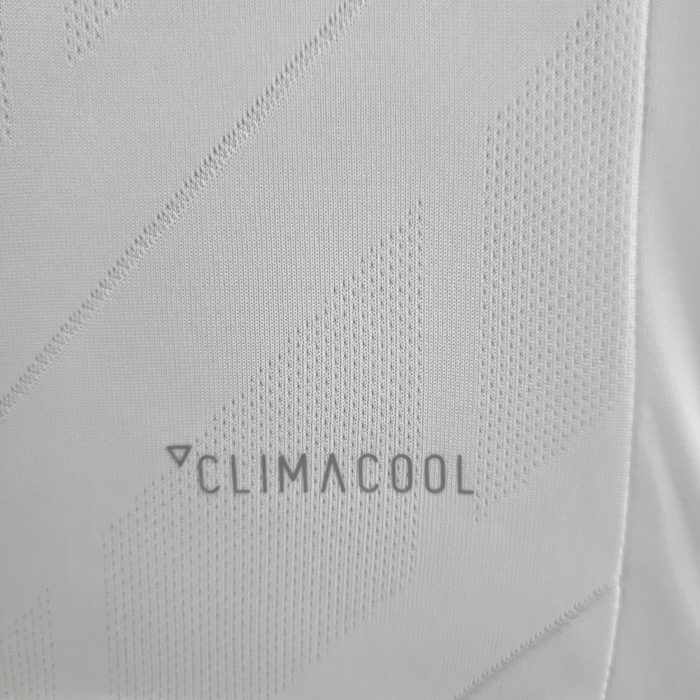 Real Madrid 2017/18 Home Jersey – Retro Version - Image 7