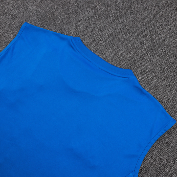 Real Madrid 2025/26 Kit Training - Image 9