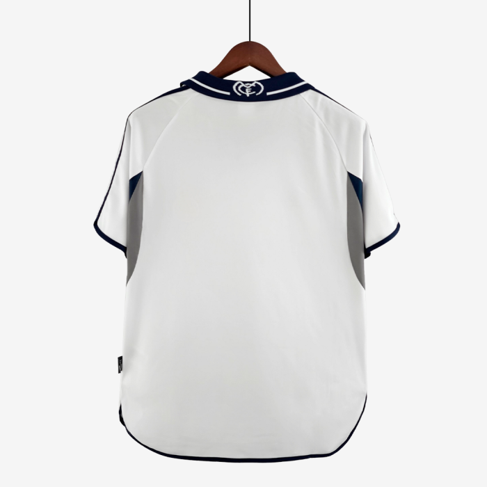 Real Madrid 2000/01 Away Jersey – Retro Version - Image 10