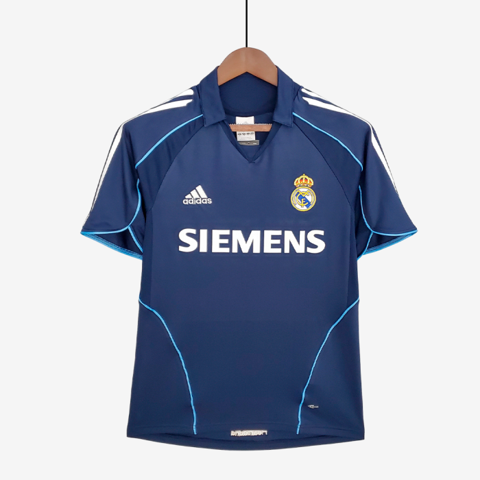 Real Madrid 2005/06 Third Jersey – Retro Version - Image 1