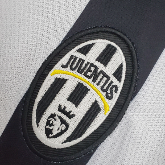 Juventus 2014/15 Home Jersey – Retro Version - Image 9