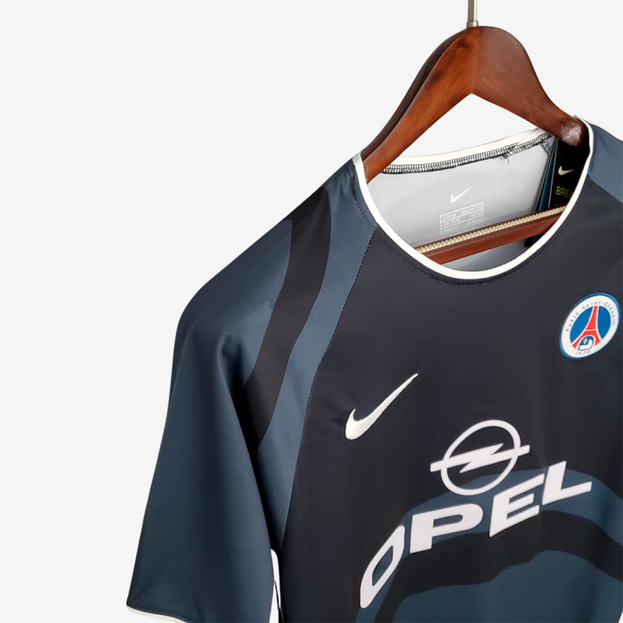 Paris Saint-Germain (PSG) 2001/02 Third Jersey – Retro Version - Image 8