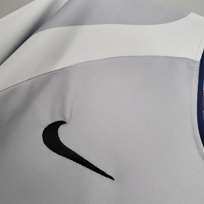 Paris Saint-Germain (PSG) 2001/02 Away Jersey – Retro Version - Image 9