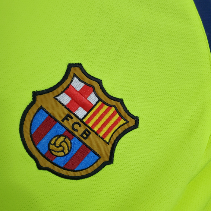 Barcelona 2005/06 Away Jersey – Retro Version - Image 7