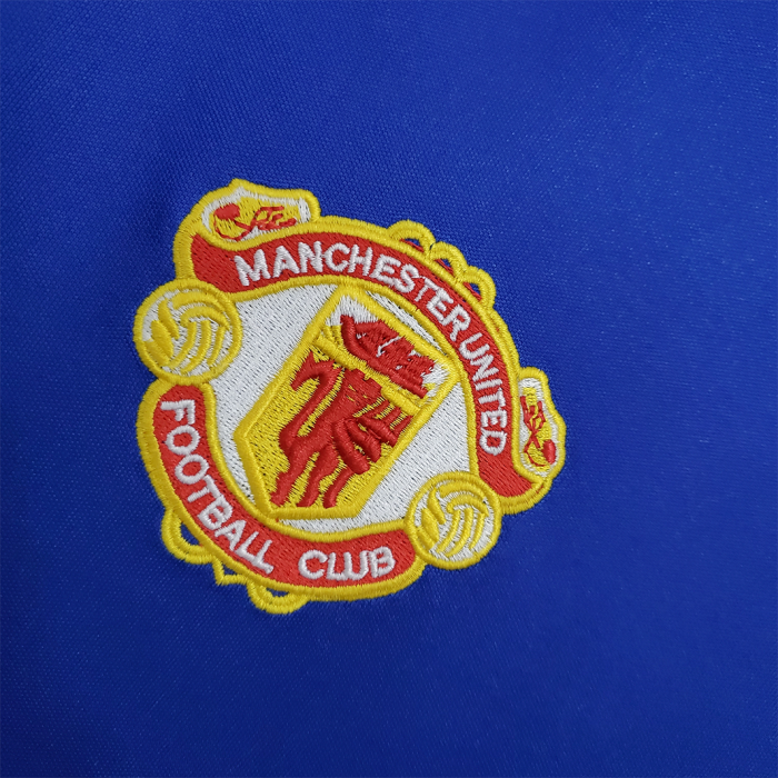 Manchester United 1985/86 Away Jersey - Retro Version - Image 8