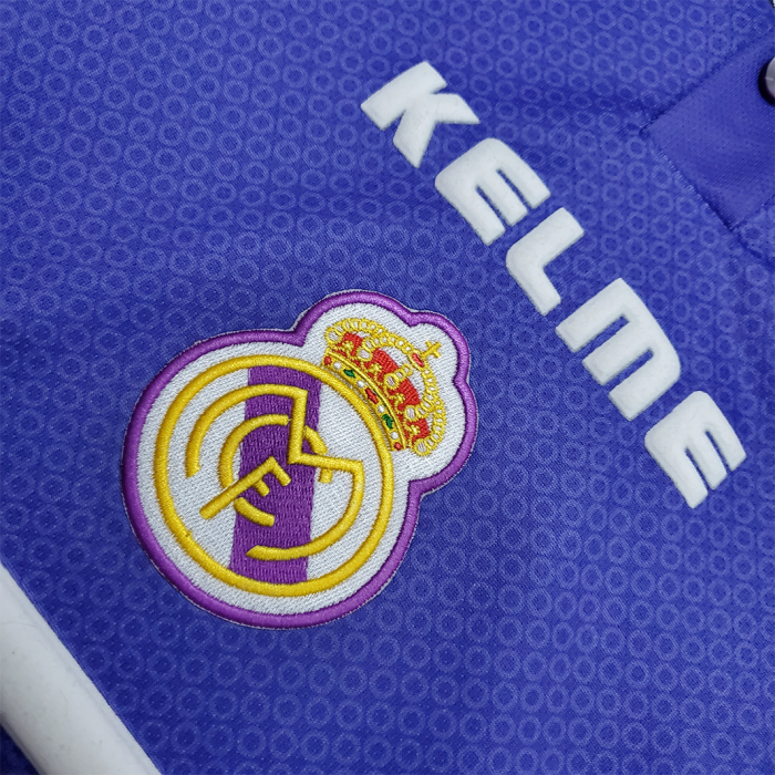 Real Madrid 1997/98 Away Jersey - Retro Version - Image 2