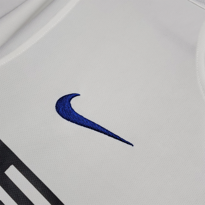 Inter Milan 2010/11 Away Jersey - Retro Version - Image 2