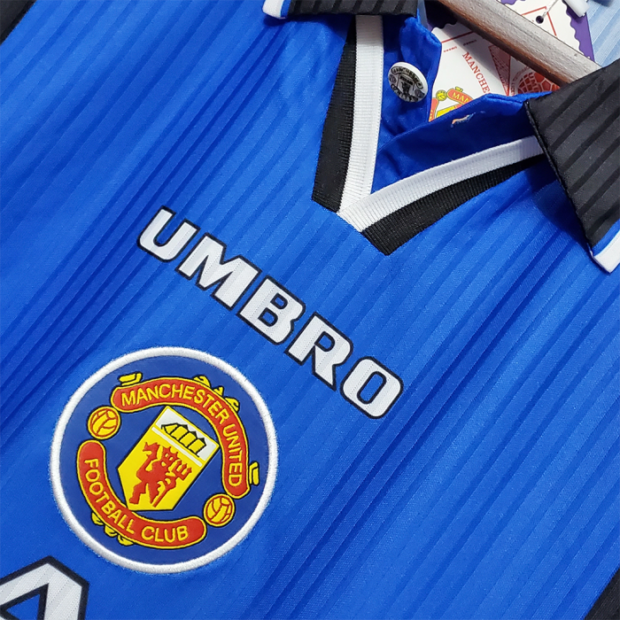 Manchester United 1996/97 Third Jersey - Retro Version - Image 2