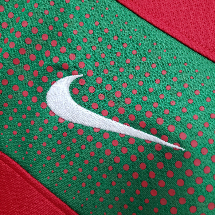 Portugal 2010 Home Jersey - Retro Version - Image 2