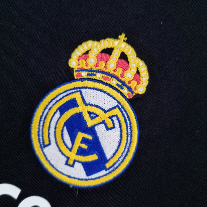 Real Madrid 2009/10 Away Jersey – Retro Version - Image 11