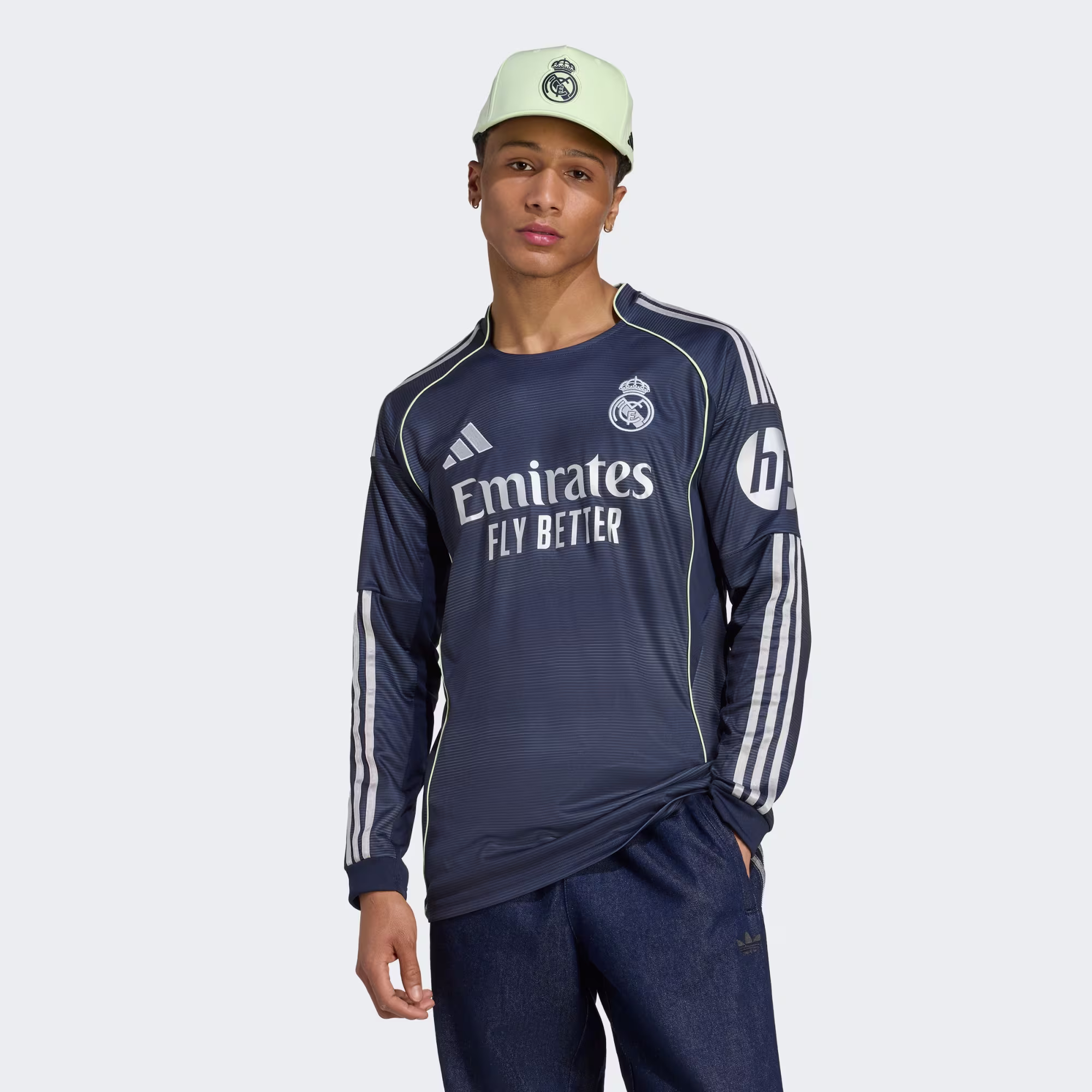 Real Madrid 2025/26 Away Jersey Long Sleeve – Fan Version - Image 1