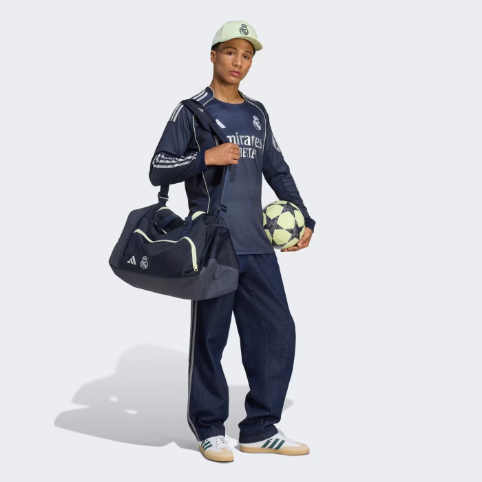 Real Madrid 2025/26 Away Jersey Long Sleeve – Fan Version - Image 6