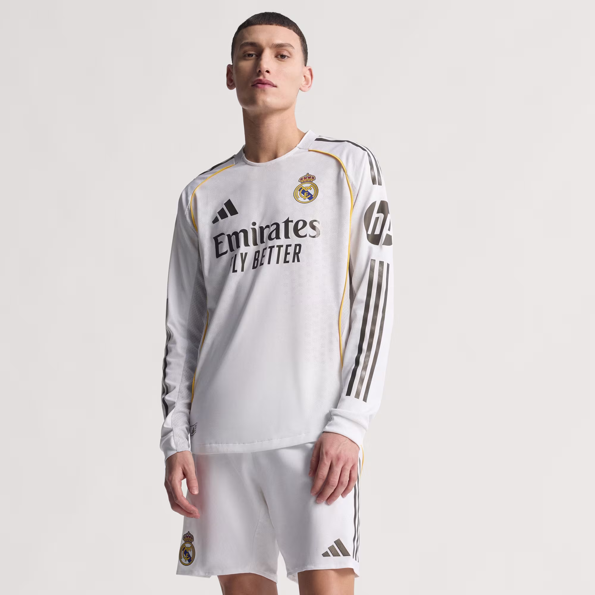 Real Madrid 2025/26 Home Jersey Long Sleeve – Player Version - Image 1