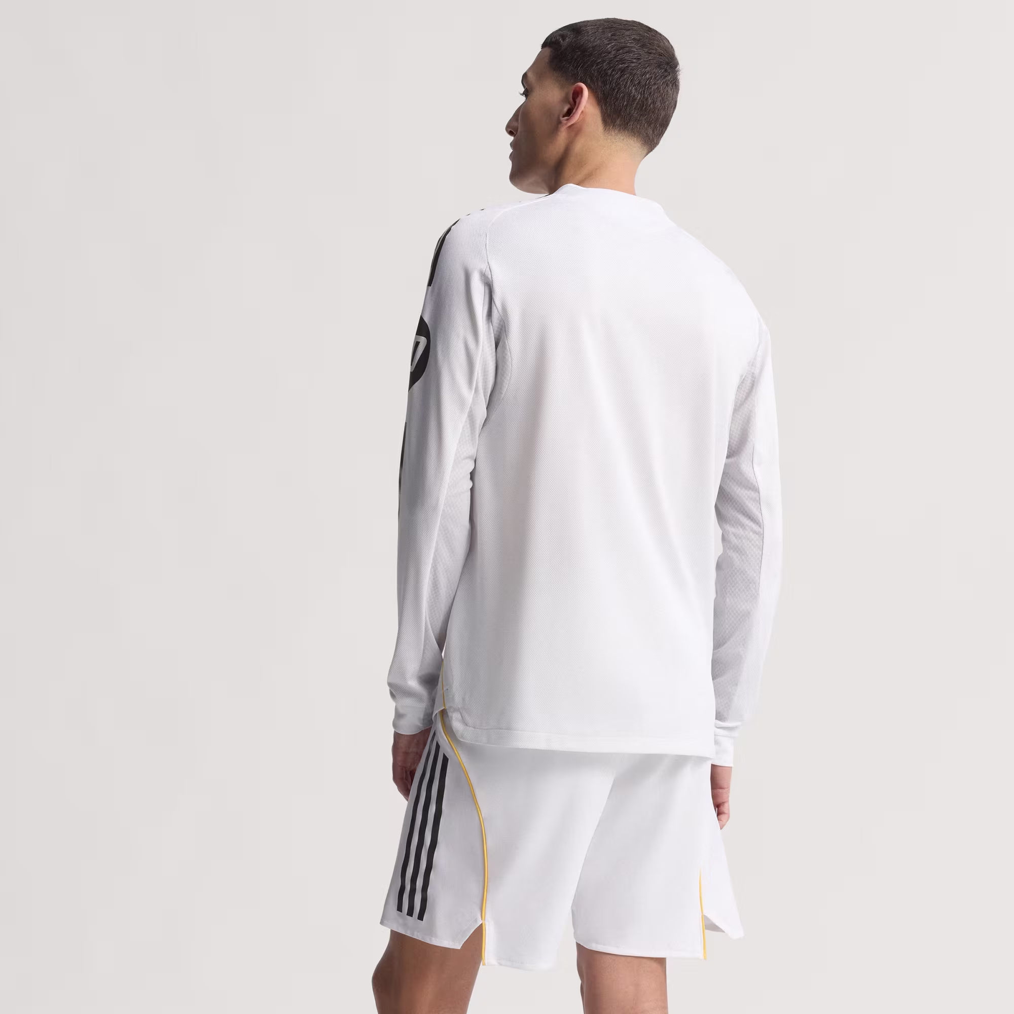 Real Madrid 2025/26 Home Jersey Long Sleeve – Player Version - Image 5