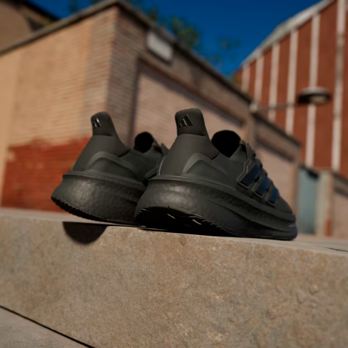 Adidas Ultraboost 5 Core Black - Image 5