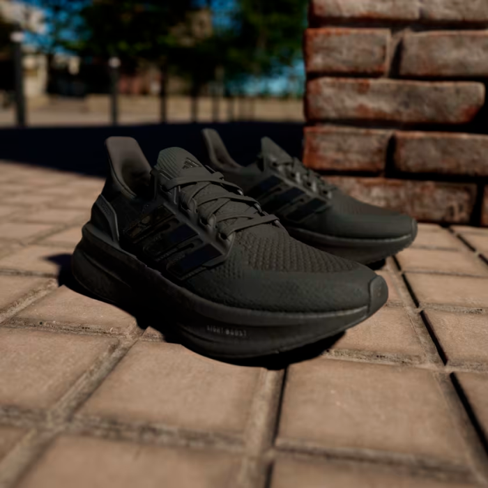 Adidas Ultraboost 5 Core Black - Image 7