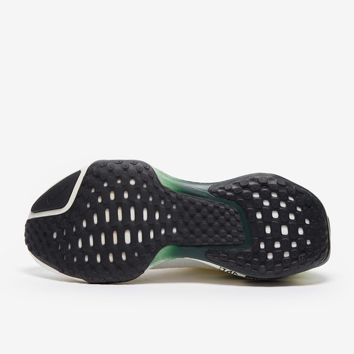 Nike Invincible Run 3 Wake Up Pack - Image 4