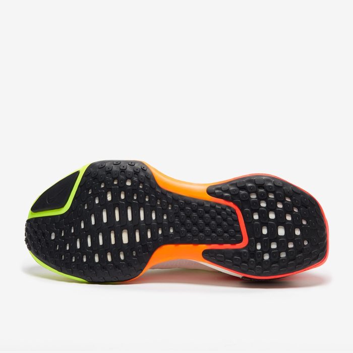 Nike Invincible Run 3 White/Black/Bright Crimson/Sail - Image 6