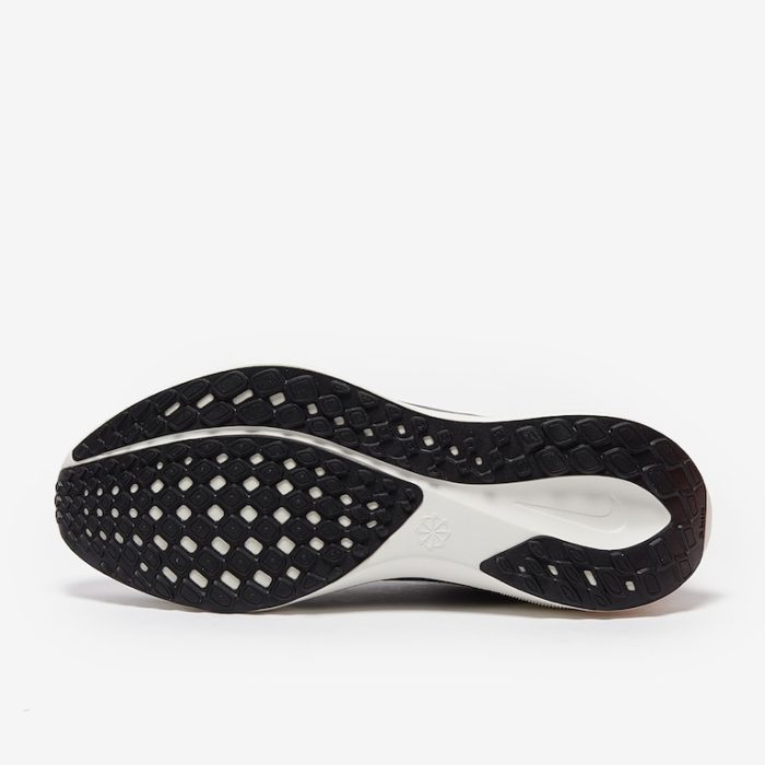 Nike Air Zoom Pegasus 41 White/Black-Metallic Gold-Lt Smoke Grey - Image 4