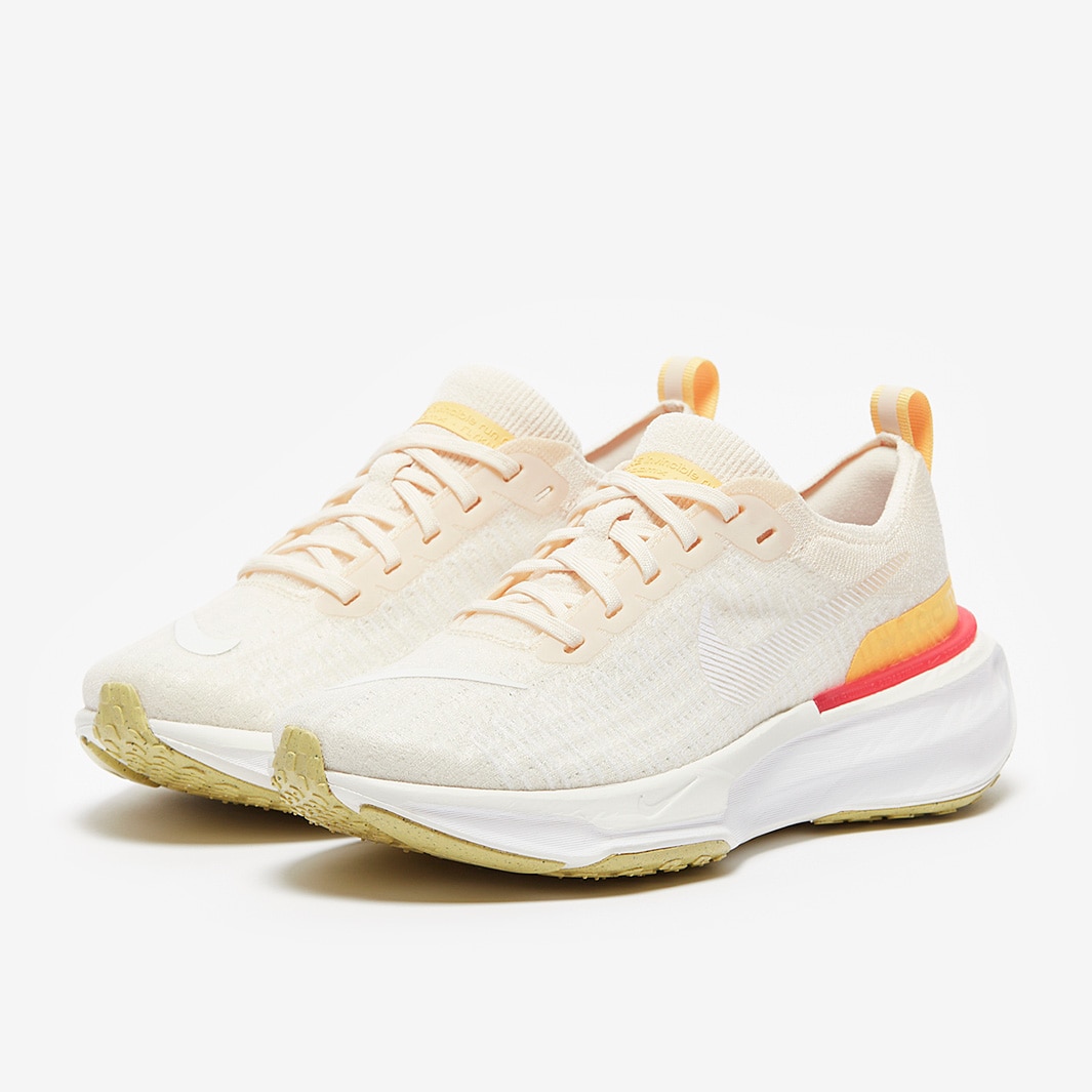 282115_Main_1403804 Nike Invincible Run 3 Light Cream/White-Coconut Milk - Image 1