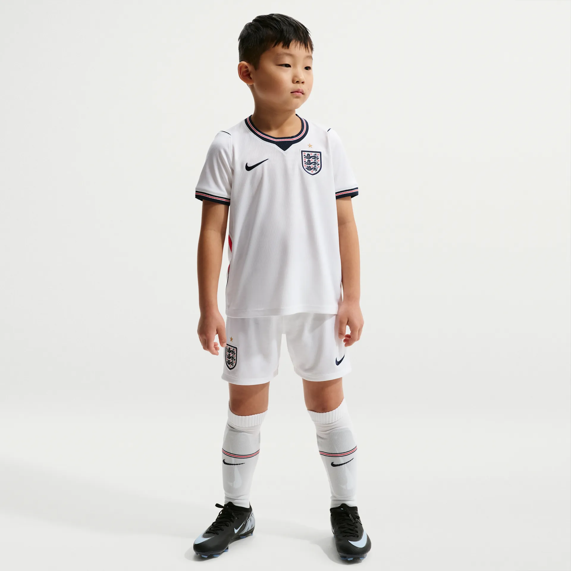 1920 (1) England 2026 Home - Kids Kit - Image 1
