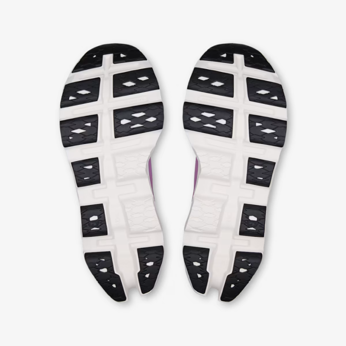 On Cloudmonster 3 - Image 3