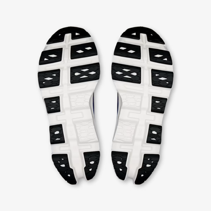 On Cloudmonster 3 - Image 3