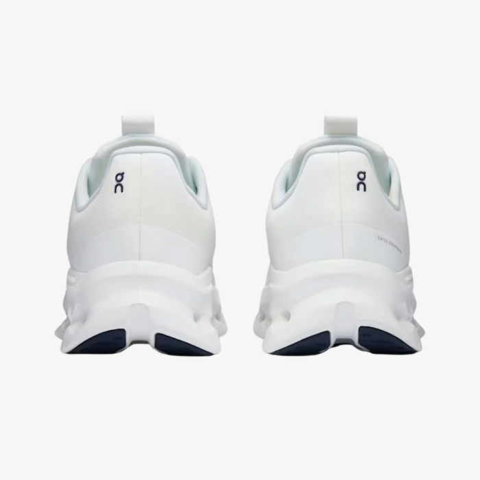 On Cloudtilt - Image 3